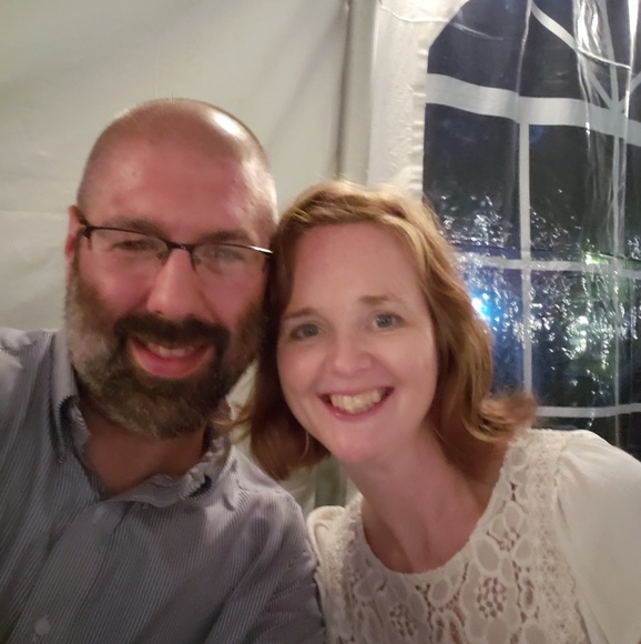 Meet your Poshers, Ron & Maigan - Picture 6 of 6